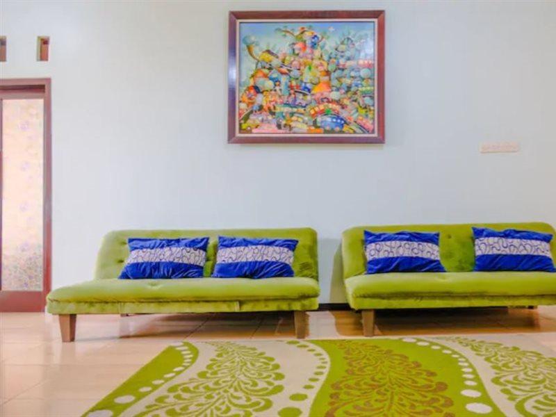 Oyo 2376 Tiara Family Residence Batu  Εξωτερικό φωτογραφία
