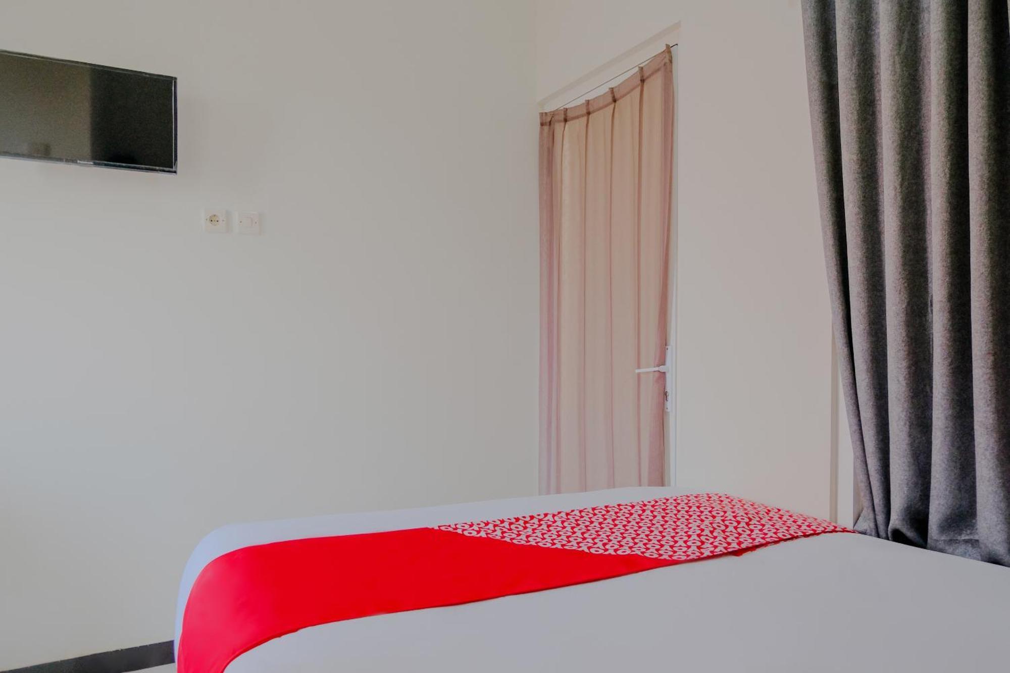 Oyo 2376 Tiara Family Residence Batu  Εξωτερικό φωτογραφία