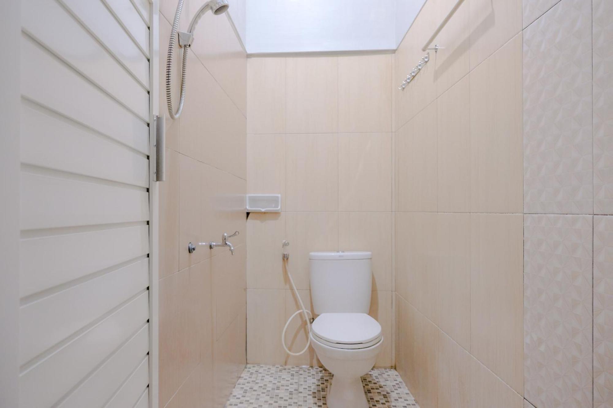 Oyo 2376 Tiara Family Residence Batu  Εξωτερικό φωτογραφία